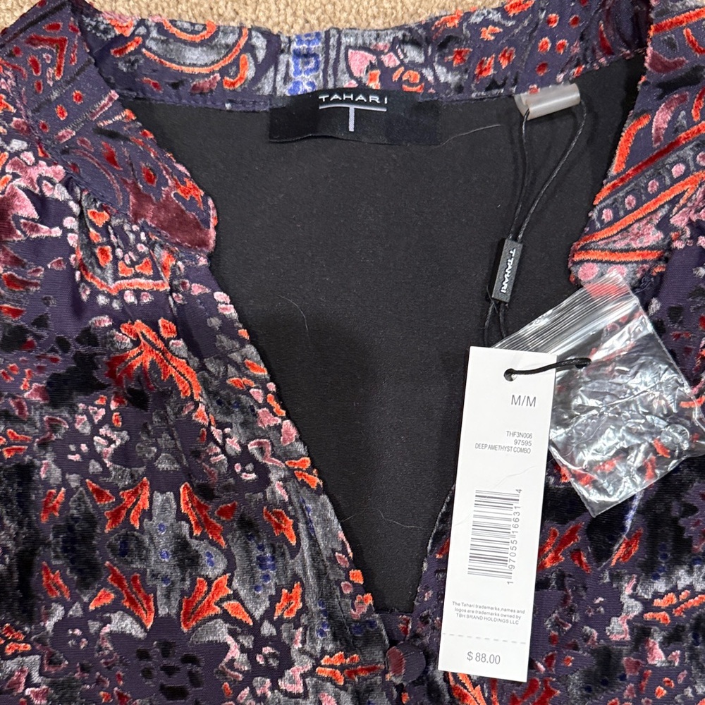 Women's Paisley Velvet Top - Picture 2 of 3